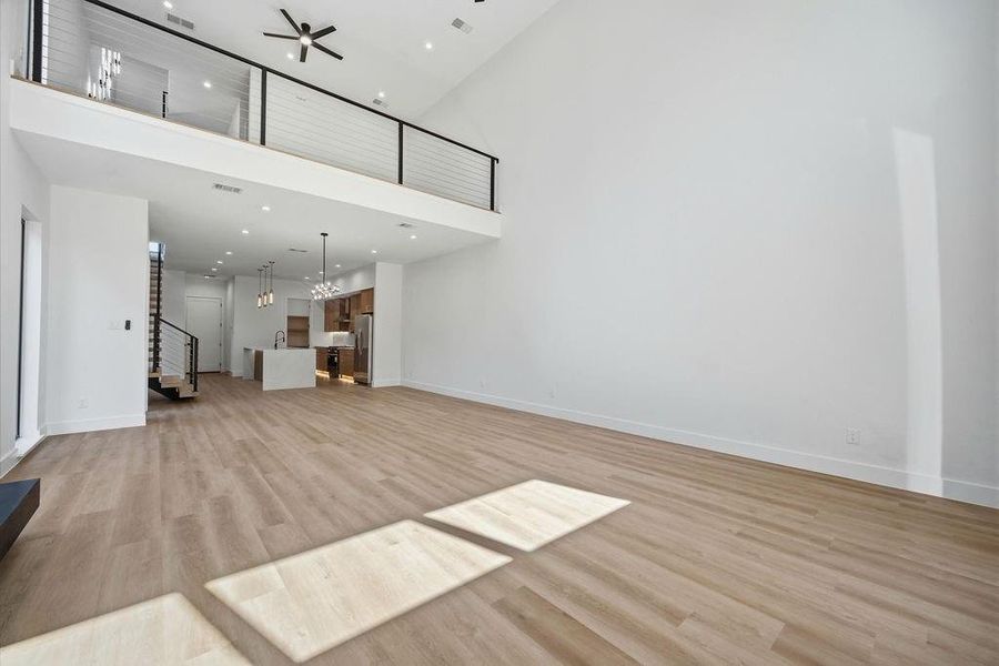 Spacious, unfurnished interior of a new home in , Dallas (Image 22).
