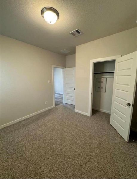 Spacious, unfurnished interior of a new home in Wall Street Village, Richmond (Image 16).