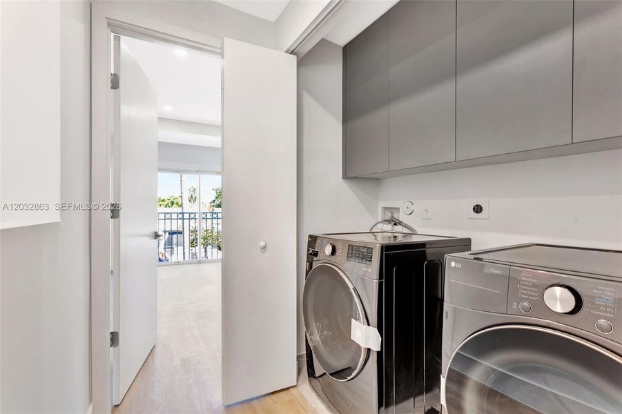 Furnished interior view inside a new home in , Coral Springs (Image 18). Furnished interior view inside a new home in , Coral Springs (Image 18).