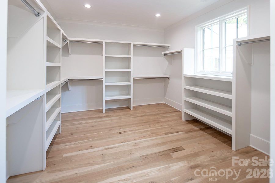 Spacious, unfurnished interior of a new home in , Charlotte (Image 24).