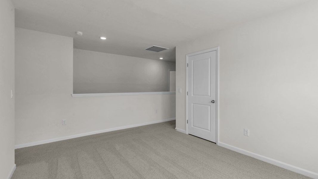 Spacious, unfurnished interior of a new home in Middleton, Greensboro (Image 28).