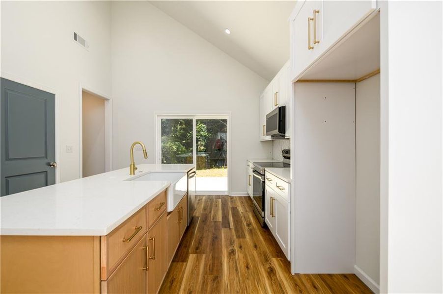 Furnished interior view inside a new home in , Atlanta (Image 8).