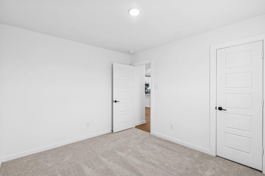 Spacious, unfurnished interior of a new home in Summerview, Fulshear (Image 19). Spacious, unfurnished interior of a new home in Summerview, Fulshear (Image 19).