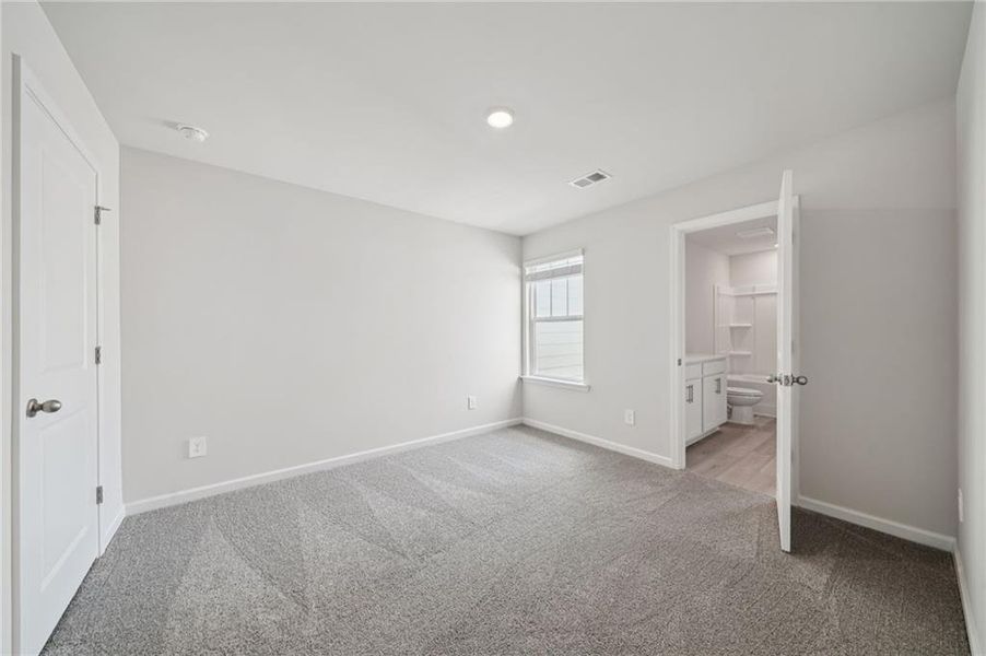 Spacious, unfurnished interior of a new home in Artisan Walk, Fairburn (Image 30).