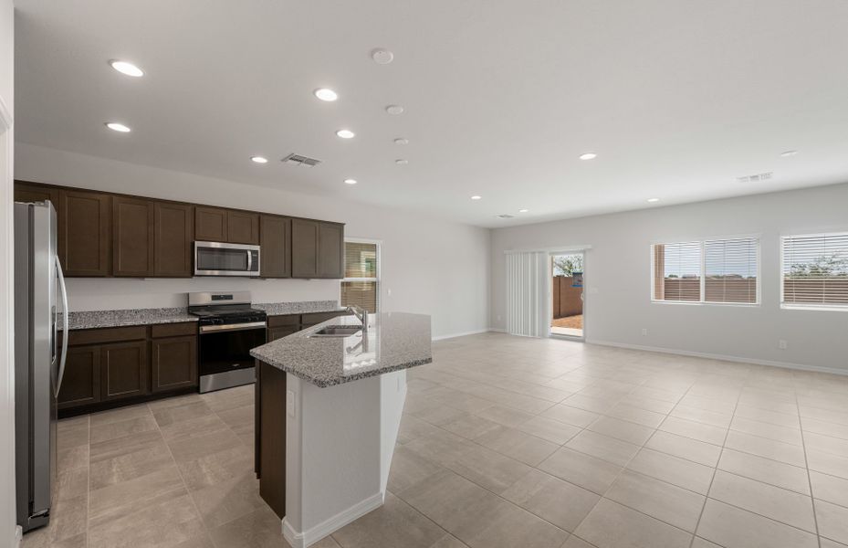 Furnished interior view inside a new home in El Cidro, Goodyear (Image 8).