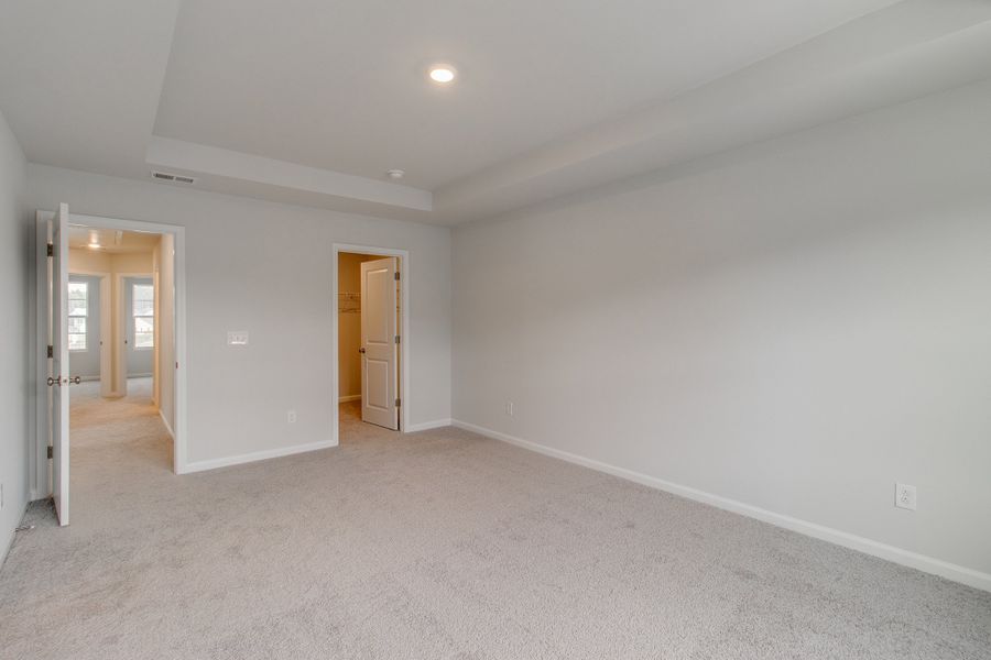 Spacious, unfurnished interior of a new home in Bluefield, Lexington (Image 24). Spacious, unfurnished interior of a new home in Bluefield, Lexington (Image 24).