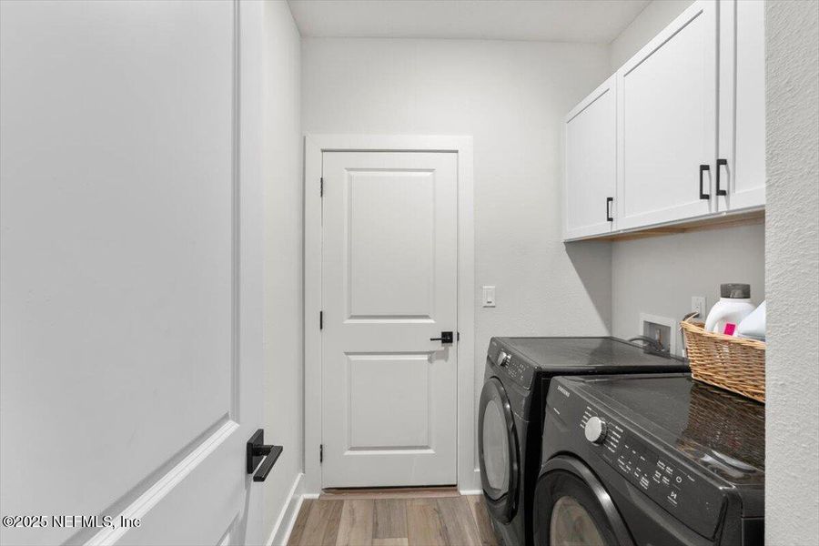 Furnished interior view inside a new home in , Hilliard (Image 8).