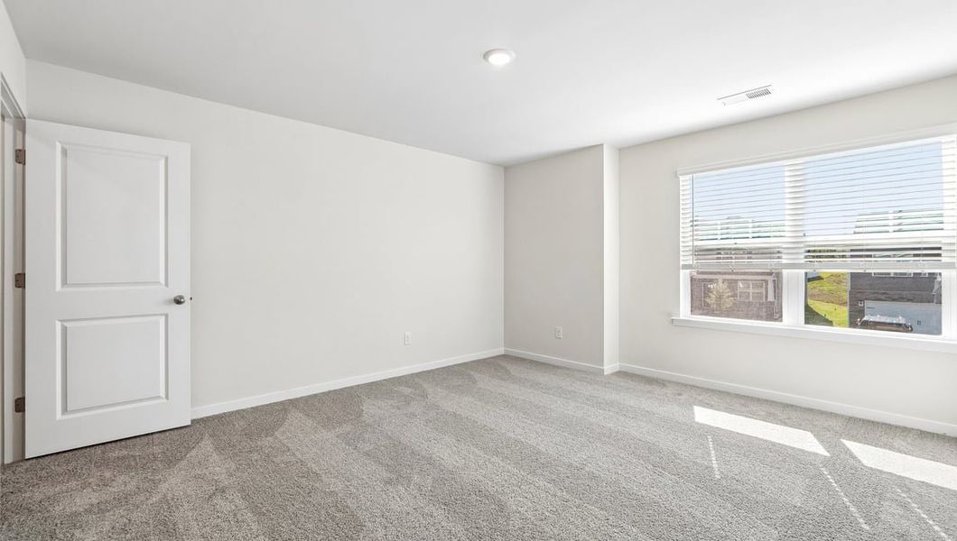 Spacious, unfurnished interior of a new home in The Falls at Newton, Newton (Image 18).