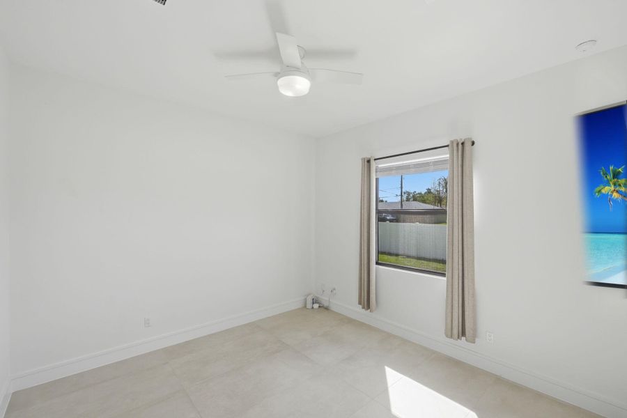 50-web-or-mls-1199-se-puritan-ln