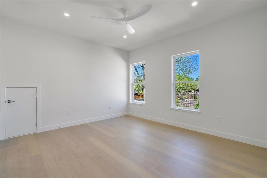 Spacious, unfurnished interior of a new home in , Dallas (Image 19).
