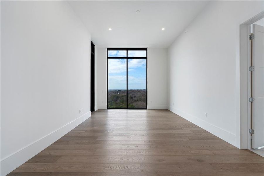 Spacious, unfurnished interior of a new home in The Dillon Buckhead, Atlanta (Image 55).