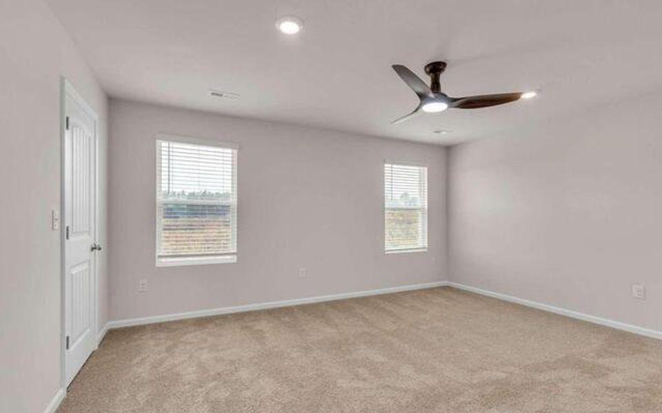 Spacious, unfurnished interior of a new home in River Walk Farm, Covington (Image 12).