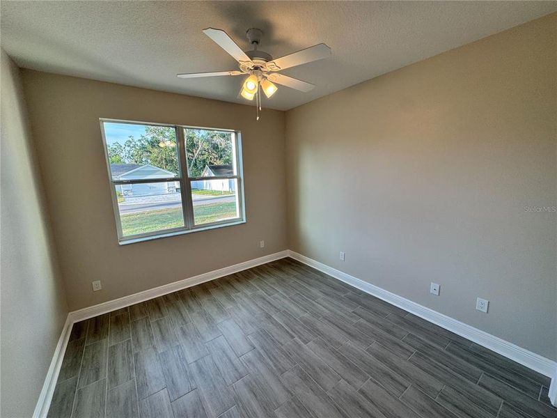 Spacious, unfurnished interior of a new home in , Dade City (Image 48).