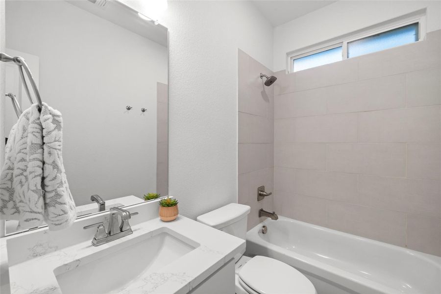 Furnished interior view inside a new home in , Temple (Image 6).