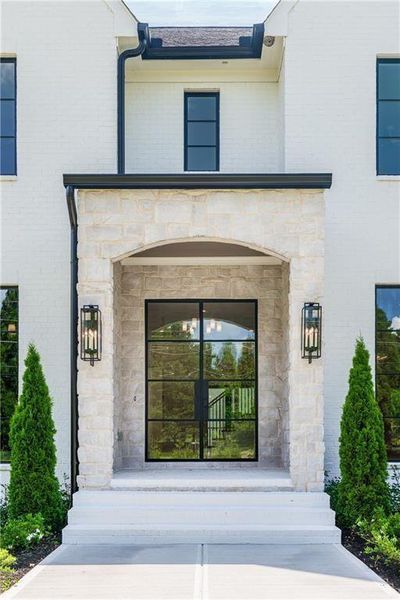 Exterior details and patio area of a home in , Alpharetta (Image 32).