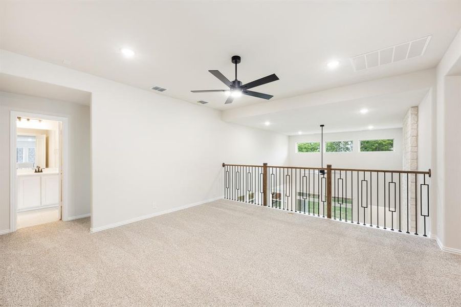 Spacious, unfurnished interior of a new home in Star Ranch, Godley (Image 33).