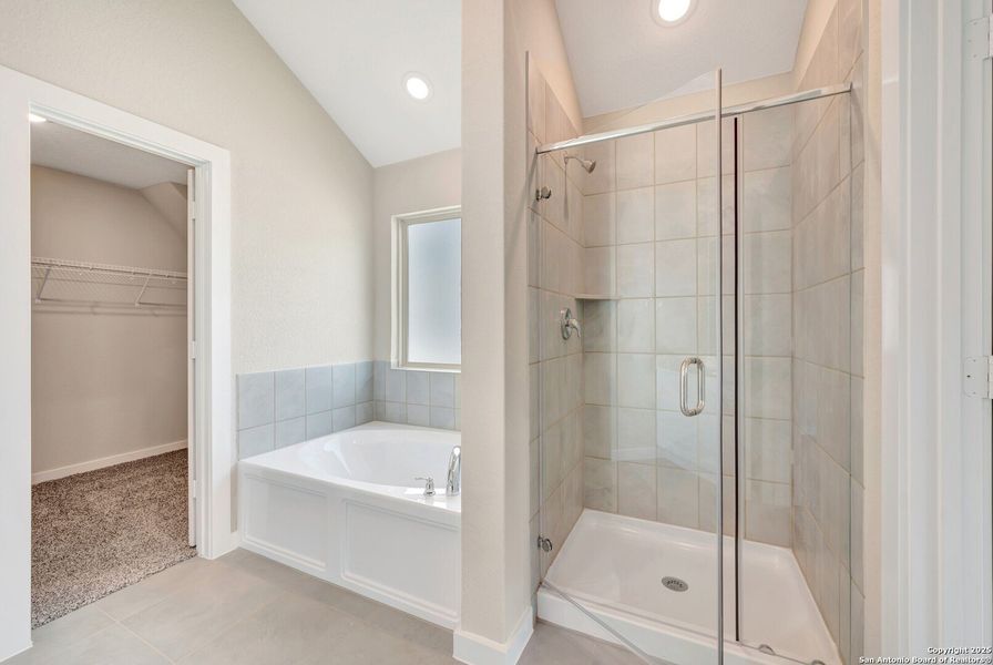 Furnished interior view inside a new home in Mesquite Ridge, San Antonio (Image 3). Furnished interior view inside a new home in Mesquite Ridge, San Antonio (Image 3).