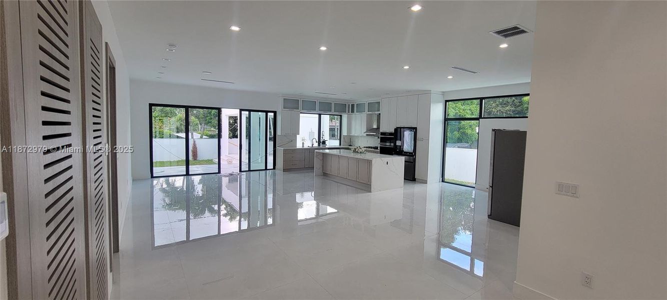 Image 27 of a home in .