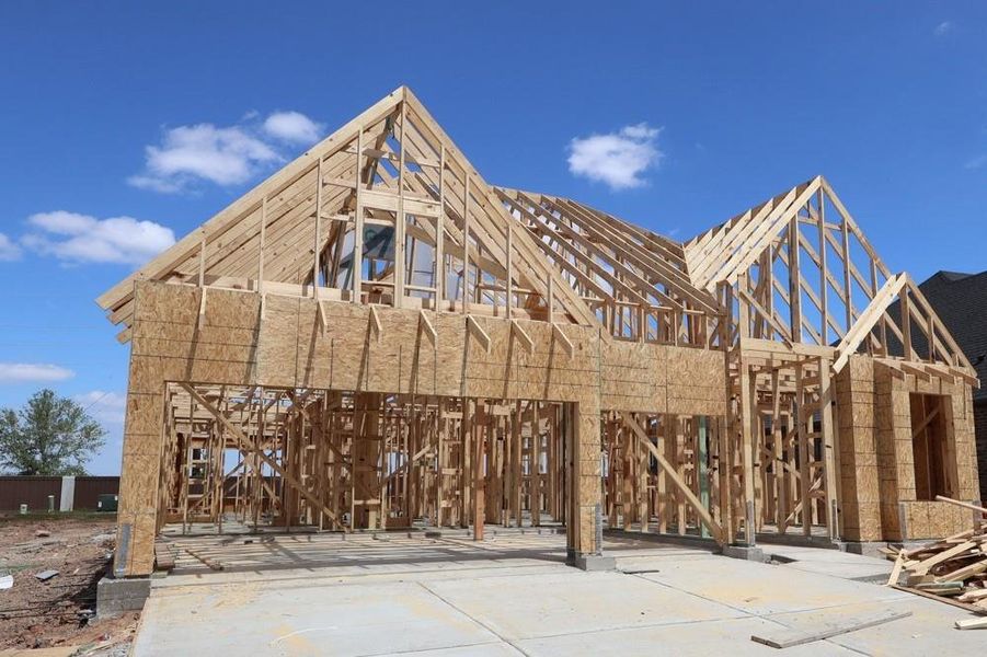 Let us show you how our advanced framing techniques have stood the test of time and allow more insulation for a quieter and more energy efficient home.