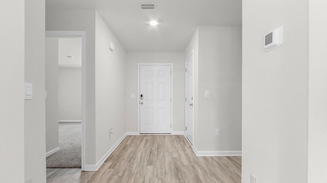 Spacious, unfurnished interior of a new home in Ashton Park Phase III, Freeport (Image 20).