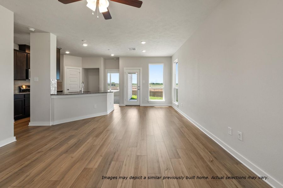 Spacious, unfurnished interior of a new home in Eagles Landing, Waco (Image 26).