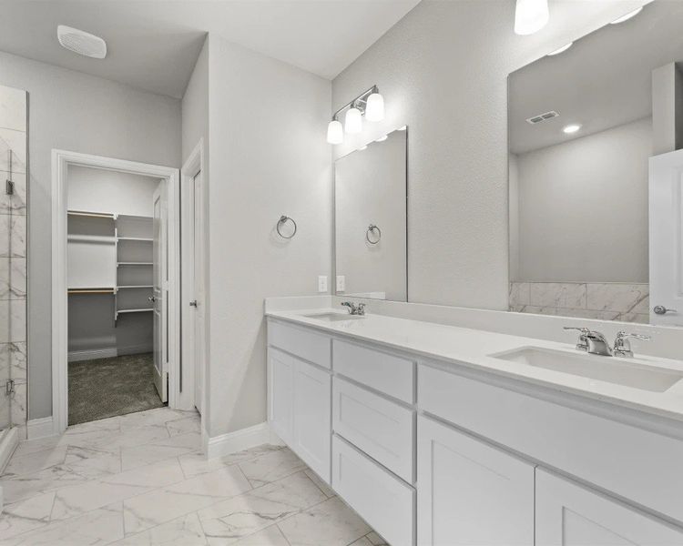 Representative furnished interior of a home built from the Nevada by BLUEHAVEN Homes in Lakepointe, Lavon (Image 5).