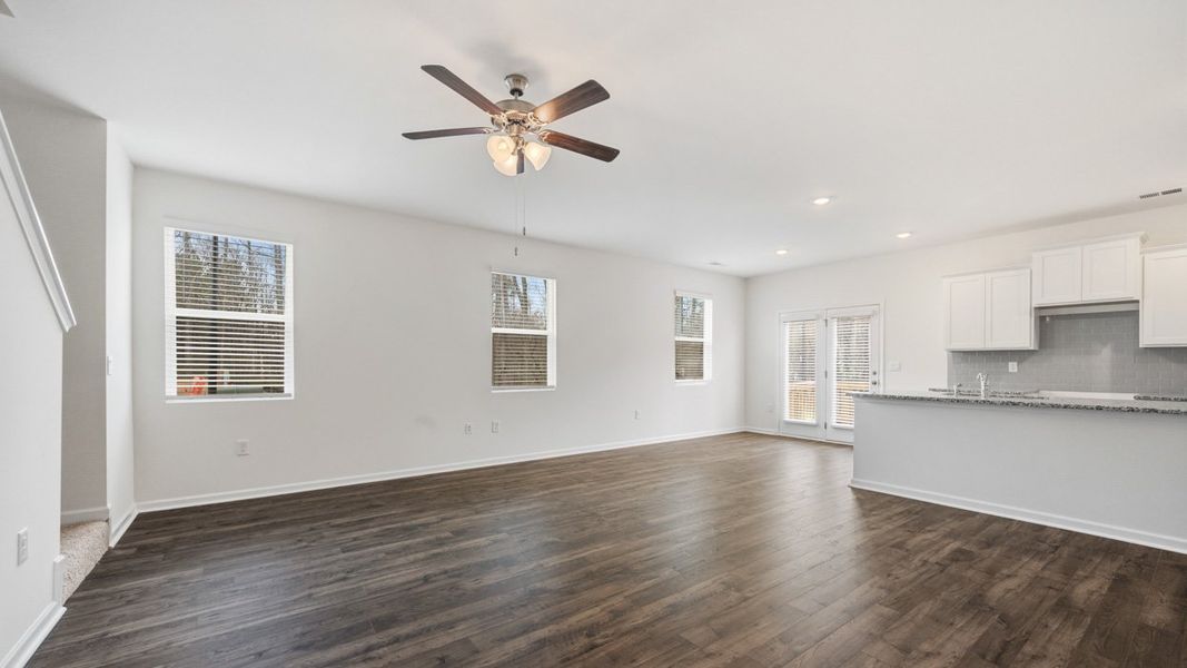 Spacious, unfurnished interior of a new home in Echo Glen, Stockbridge (Image 7).