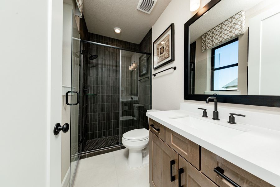 Representative furnished interior of a home built from the Summerfield by Beazer Homes in Bridgeland, Cypress (Image 15).