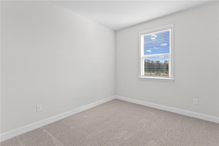 Spacious, unfurnished interior of a new home in Overland, Locust Grove (Image 11).