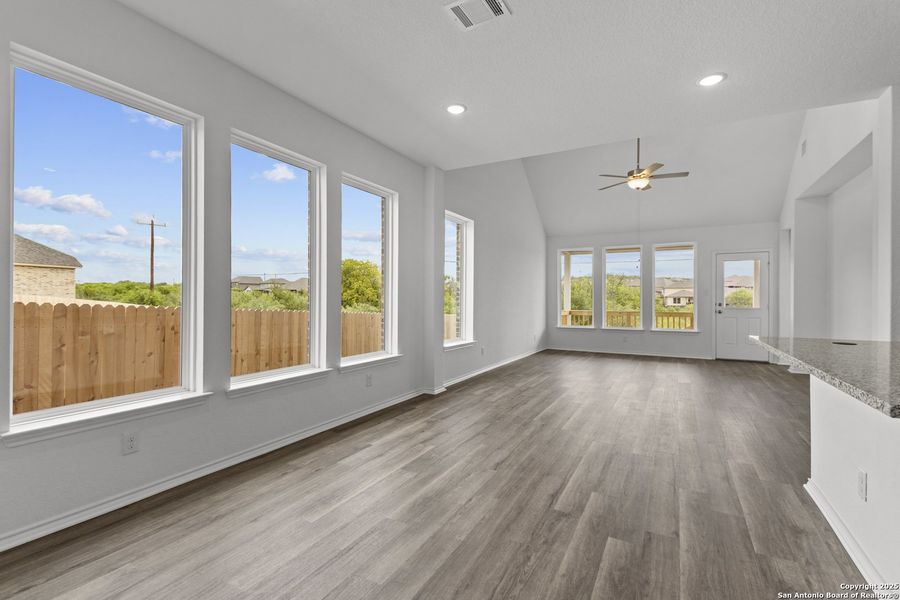 Spacious, unfurnished interior of a new home in Ladera, San Antonio (Image 15). Spacious, unfurnished interior of a new home in Ladera, San Antonio (Image 15).