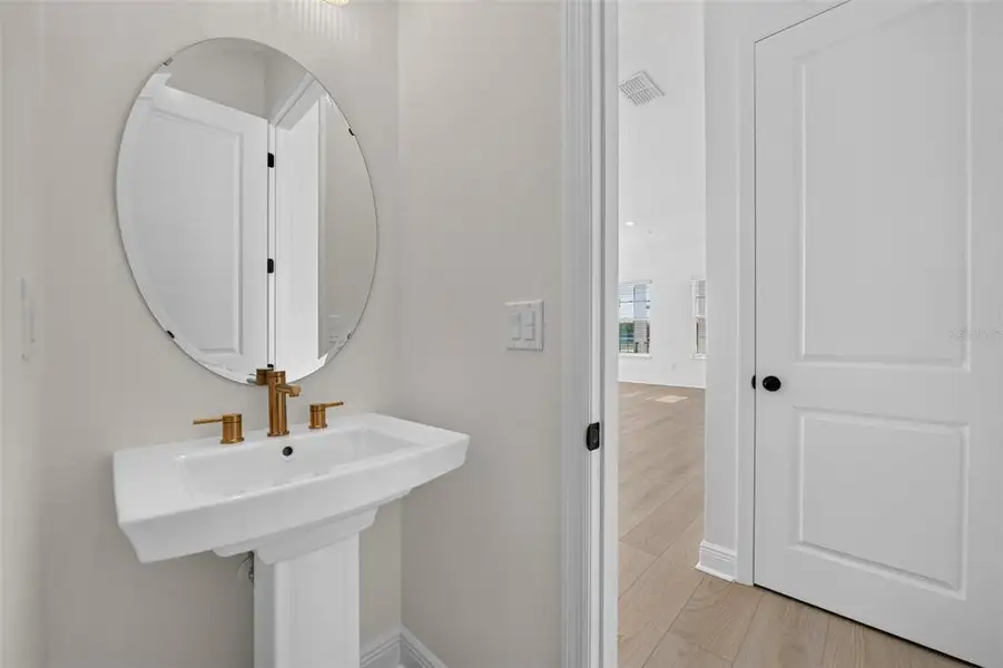 Furnished interior view inside a new home in Lake Cawood Cove, Windermere (Image 4).