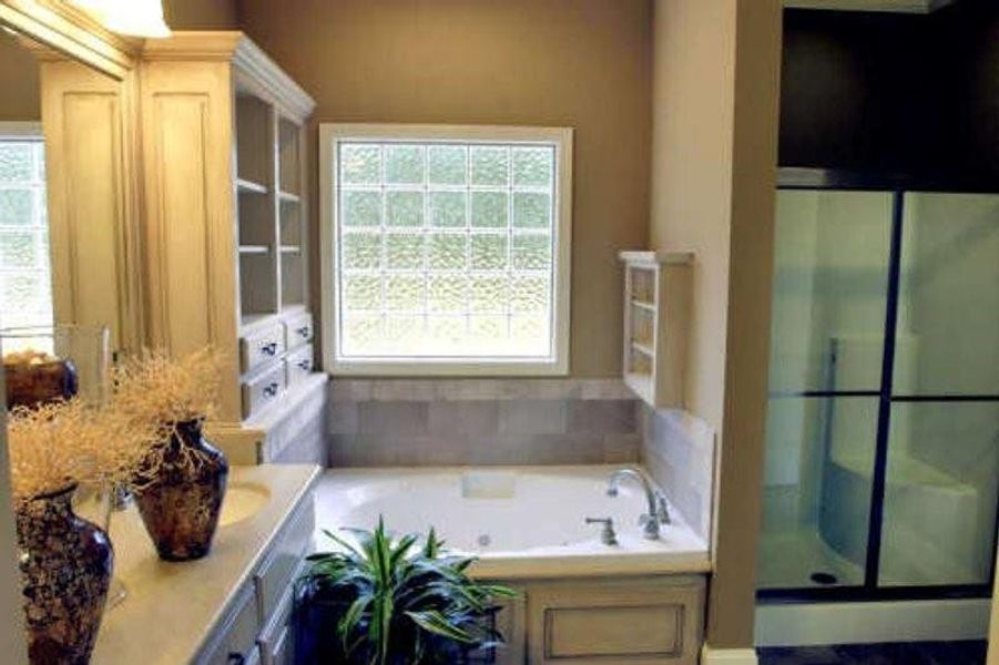 Furnished interior view inside a new home in , Gonzales (Image 6).