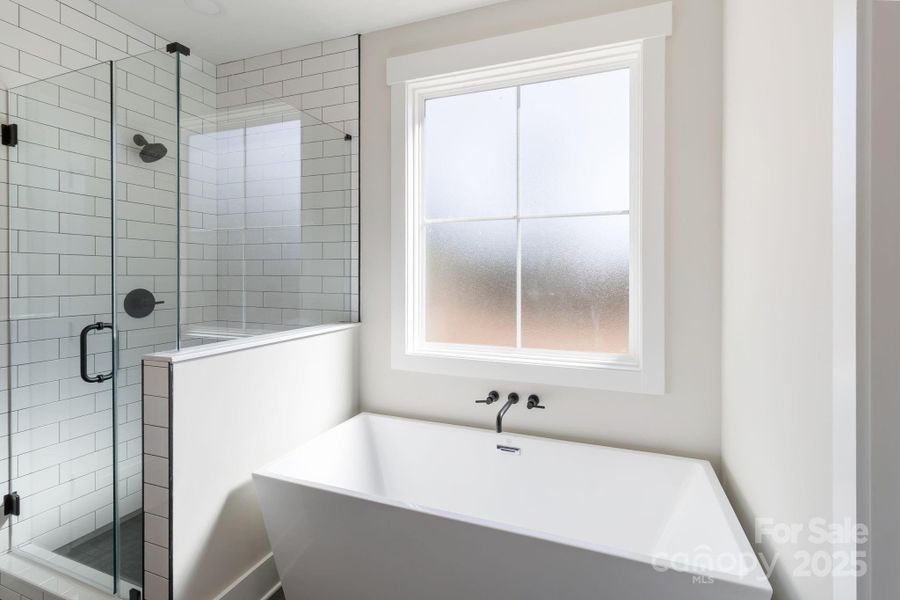 Image 29 of a home in .