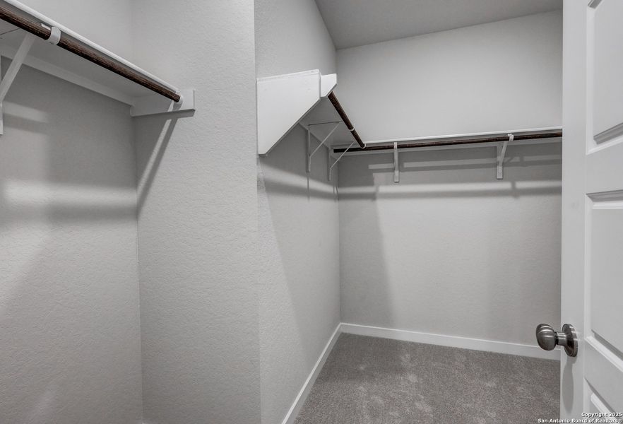 Spacious, unfurnished interior of a new home in Park Place, New Braunfels (Image 17). Spacious, unfurnished interior of a new home in Park Place, New Braunfels (Image 17).