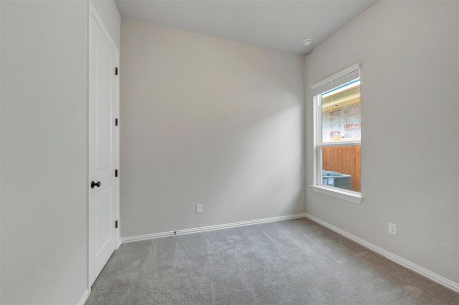 Spacious, unfurnished interior of a new home in Heritage, Dripping Springs (Image 23).