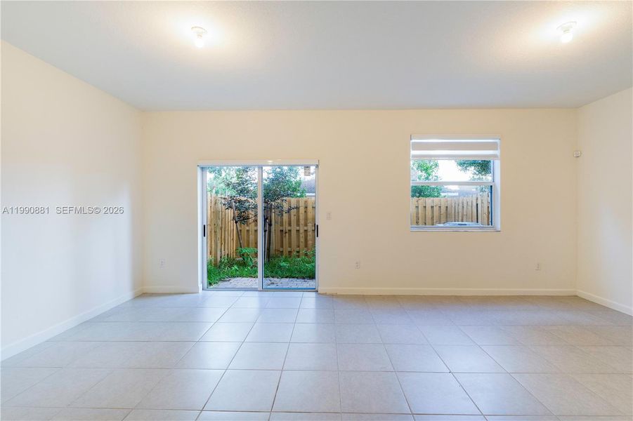 Spacious, unfurnished interior of a new home in , Lauderhill (Image 16).
