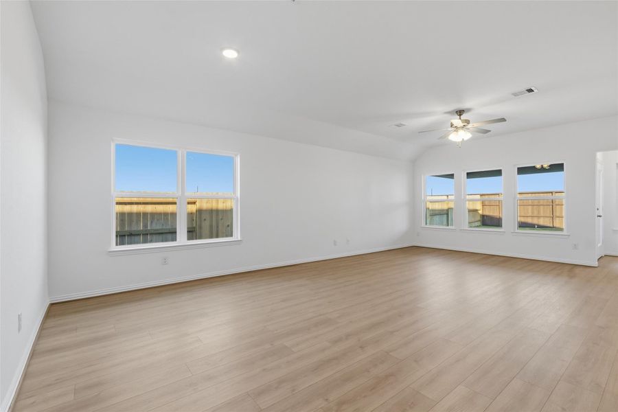 Spacious, unfurnished interior of a new home in Oakwood Estates, Waller (Image 24). Spacious, unfurnished interior of a new home in Oakwood Estates, Waller (Image 24).