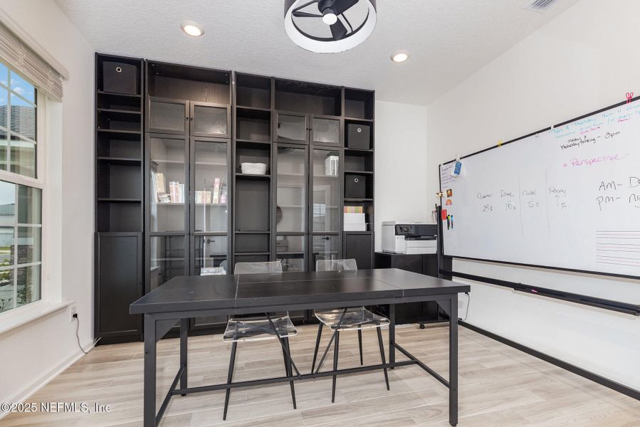 Furnished interior view inside a new home in Hyland Trail, Green Cove Springs (Image 18). Furnished interior view inside a new home in Hyland Trail, Green Cove Springs (Image 18).
