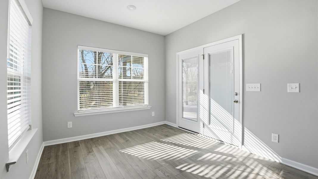 Spacious, unfurnished interior of a new home in Sagewood, Tullahoma (Image 17).