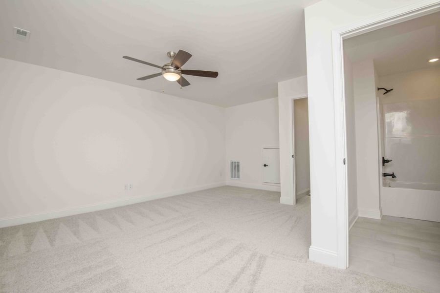 *Photo of example home. Selections and Finishes May Vary.*