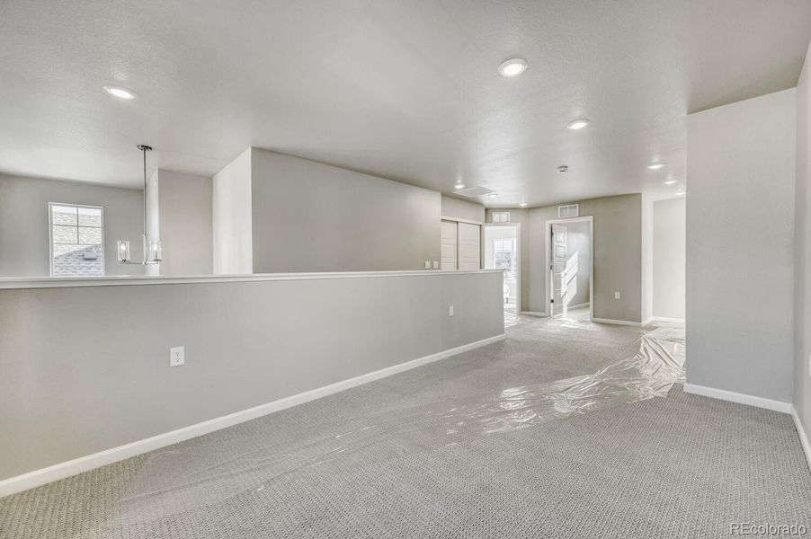 Spacious, unfurnished interior of a new home in , Superior (Image 20).