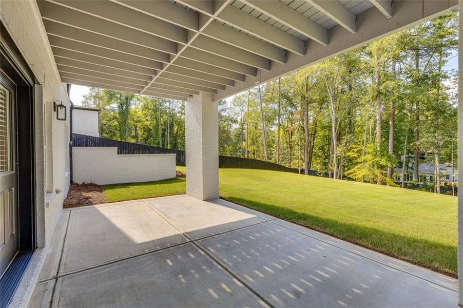 Image 79 of a home in .