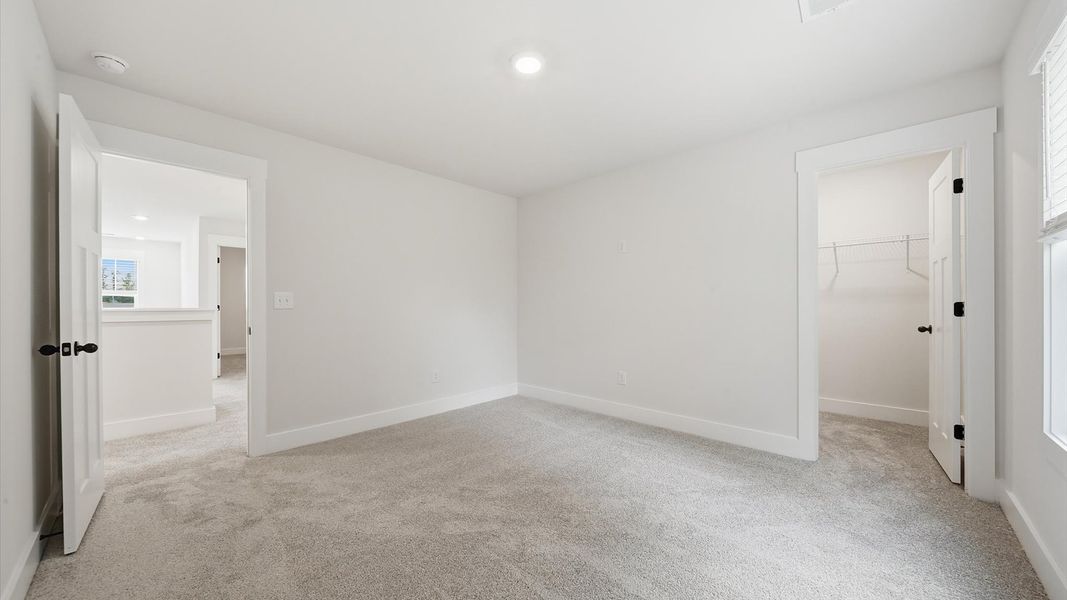 Furnished interior view inside a new home in Harrier Point, Woodruff (Image 30).