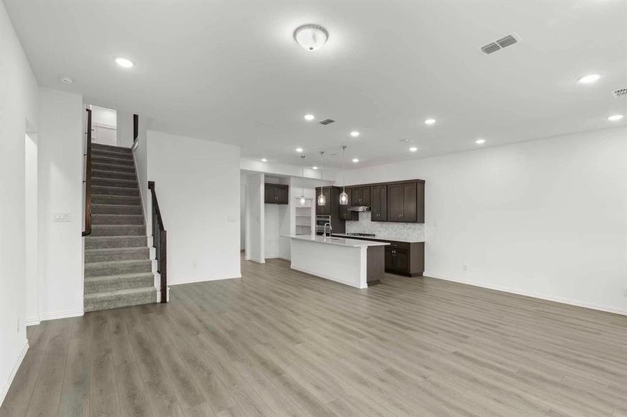 Image 25 of a home in Meadow Park. Image 25 of a home in Meadow Park.