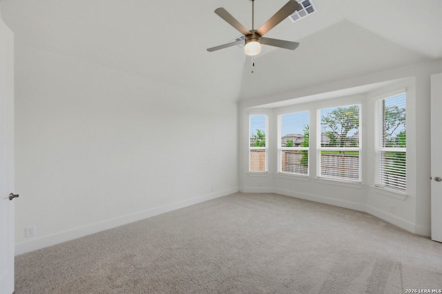 Spacious, unfurnished interior of a new home in Davis Ranch, San Antonio (Image 19). Spacious, unfurnished interior of a new home in Davis Ranch, San Antonio (Image 19).
