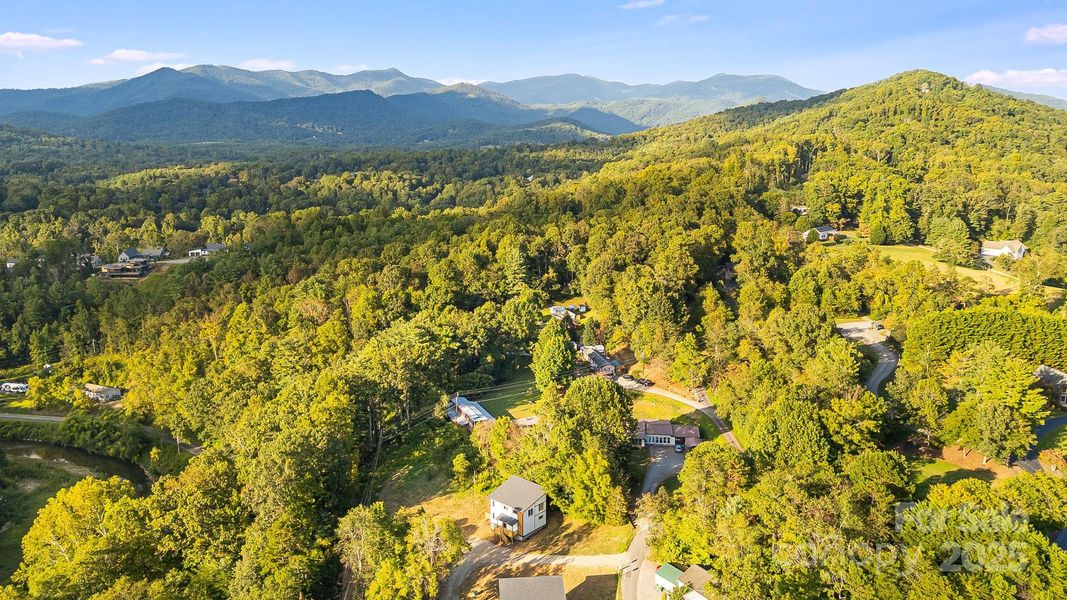 Image 34 of a home in .