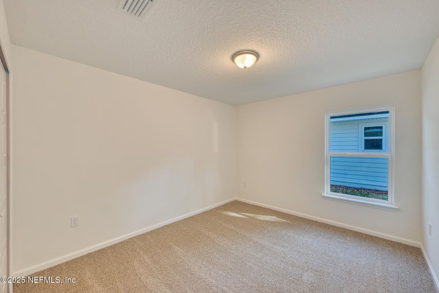 Spacious, unfurnished interior of a new home in , Jacksonville (Image 23).