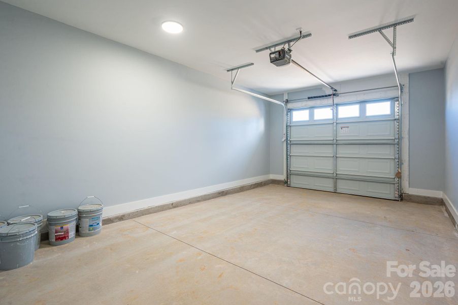 Spacious, unfurnished interior of a new home in , Hickory (Image 24).