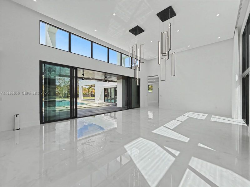 Spacious, unfurnished interior of a new home in , Miami (Image 40).