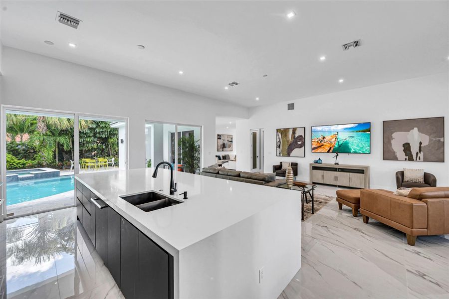 Furnished interior view inside a new home in , Oakland Park (Image 11).
